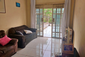 Sobrado à venda no Jardim Mangalot na Rua General Lauro Cavalcanti de Farias, 