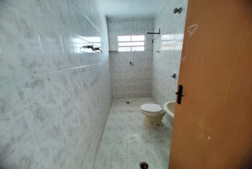 Casa à venda no Bairro da Vila Comercial na Rua Banabuiú,