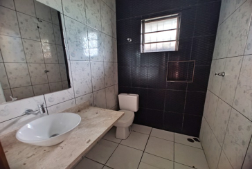 Casa à venda no Bairro da Vila Comercial na Rua Banabuiú,