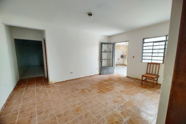 Casa à venda no Bairro da Vila Comercial na Rua Banabuiú,