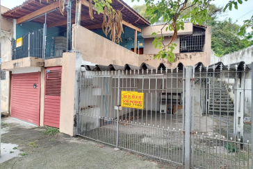 Casa à venda no Bairro da Vila Comercial na Rua Banabuiú,