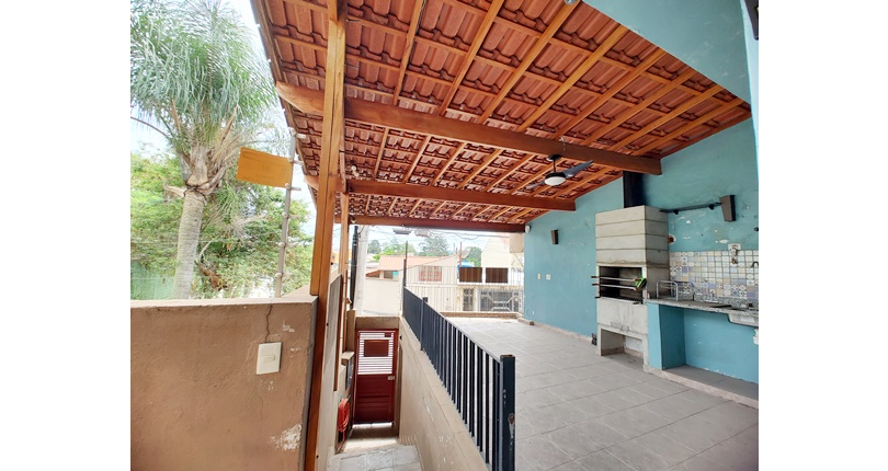 Casa à venda no Bairro da Vila Comercial na Rua Banabuiú,