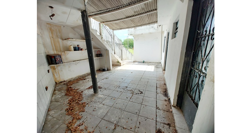 Casa à venda no Bairro da Vila Comercial na Rua Banabuiú,