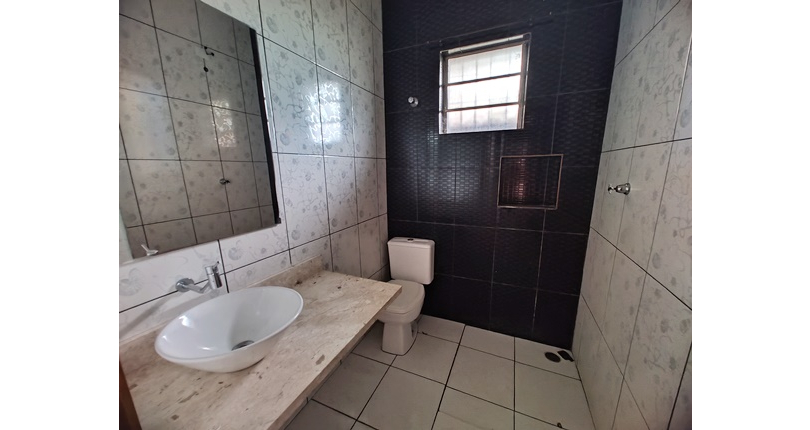 Casa à venda no Bairro da Vila Comercial na Rua Banabuiú,