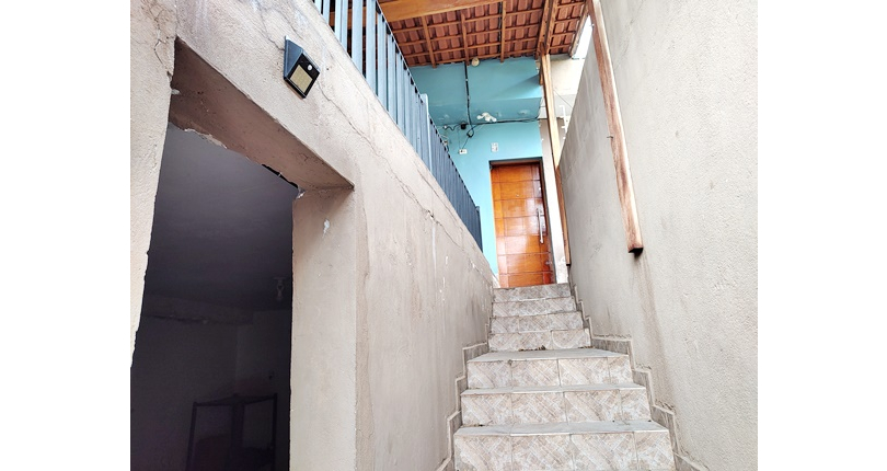 Casa à venda no Bairro da Vila Comercial na Rua Banabuiú,