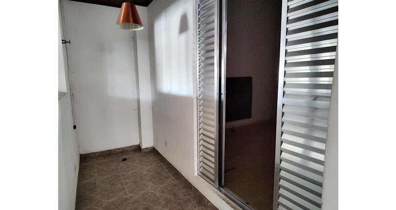 Casa à venda no Bairro da Vila Comercial na Rua Banabuiú,