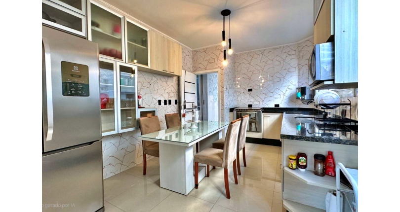 Sobrado à venda em Santana de Parnaíba no Bairro do Alphaville na Alameda dos Ciclames,