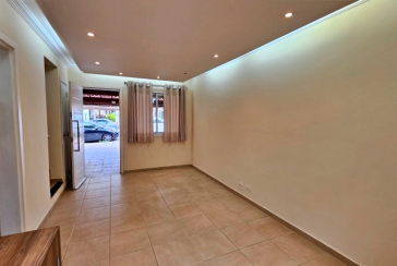 Ótimo Sobrado à venda no Bairro do Conjunto Residencial Vista Verde na Rua Desembargador Plínio Novaes de Andrade