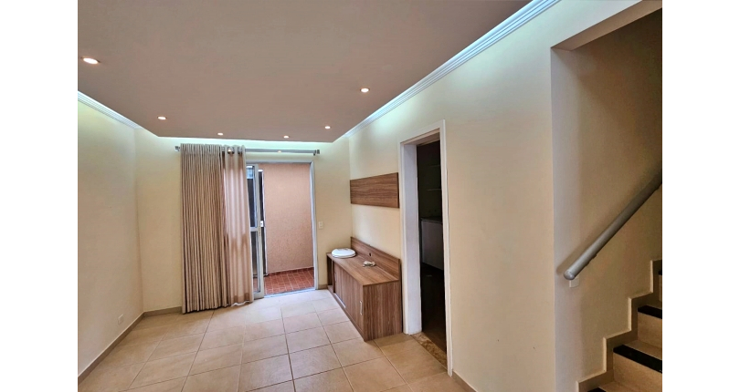 Ótimo Sobrado à venda no Bairro do Conjunto Residencial Vista Verde na Rua Desembargador Plínio Novaes de Andrade