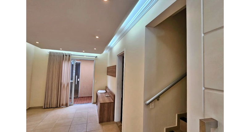 Ótimo Sobrado à venda no Bairro do Conjunto Residencial Vista Verde na Rua Desembargador Plínio Novaes de Andrade