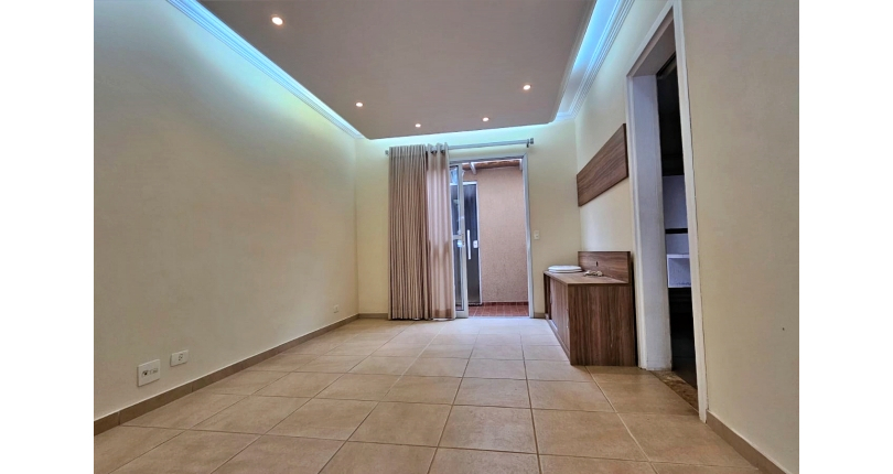 Ótimo Sobrado à venda no Bairro do Conjunto Residencial Vista Verde na Rua Desembargador Plínio Novaes de Andrade