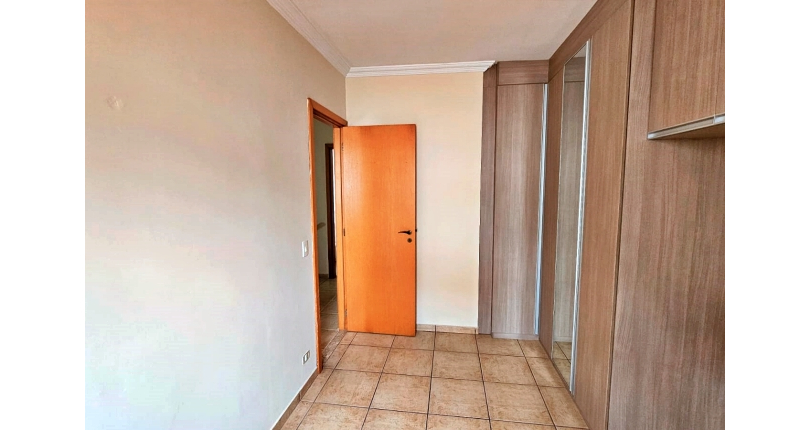 Ótimo Sobrado à venda no Bairro do Conjunto Residencial Vista Verde na Rua Desembargador Plínio Novaes de Andrade