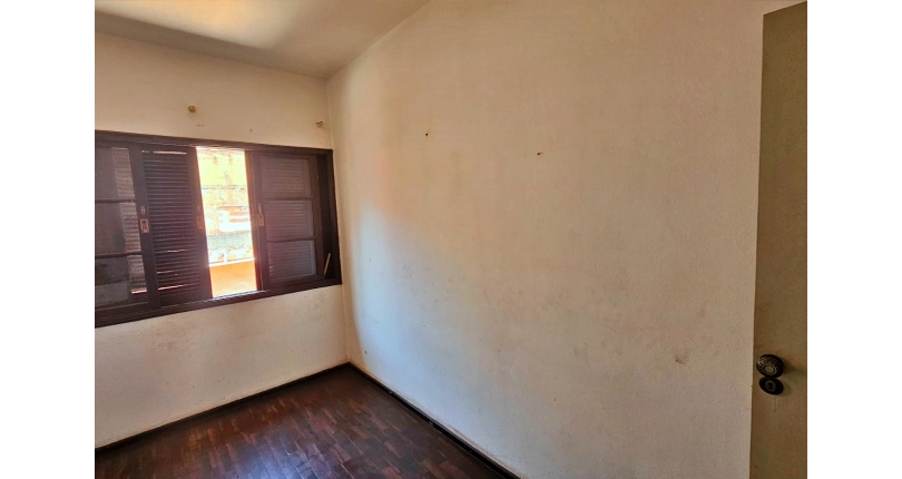 Oportunidade!!! Sobrado à venda no Bairro da Vila Mangalot na Rua José Barreto dos Santos,