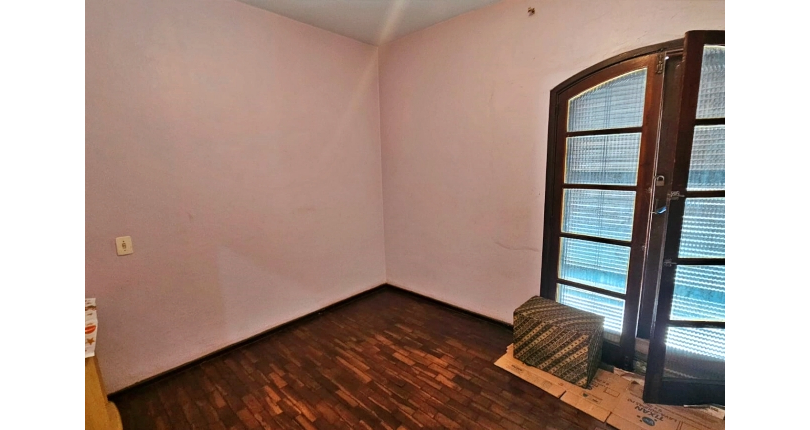 Oportunidade!!! Sobrado à venda no Bairro da Vila Mangalot na Rua José Barreto dos Santos,