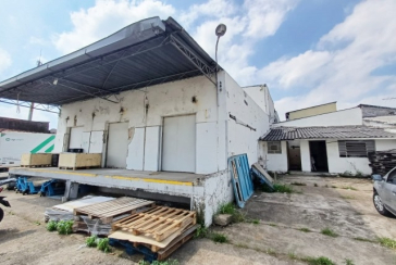 Galpão à venda no Bairro da Vila Anastácio na Rua Conselheiro Ribas, 
