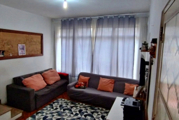 Sobrado à venda no Bairro da Vila Mangalot na Rua José Barreto dos Santos,