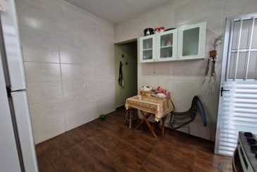 Oportunidade !!! Casa térrea à venda no Bairro do Jardim Regina na Rua Benedito Lacerda