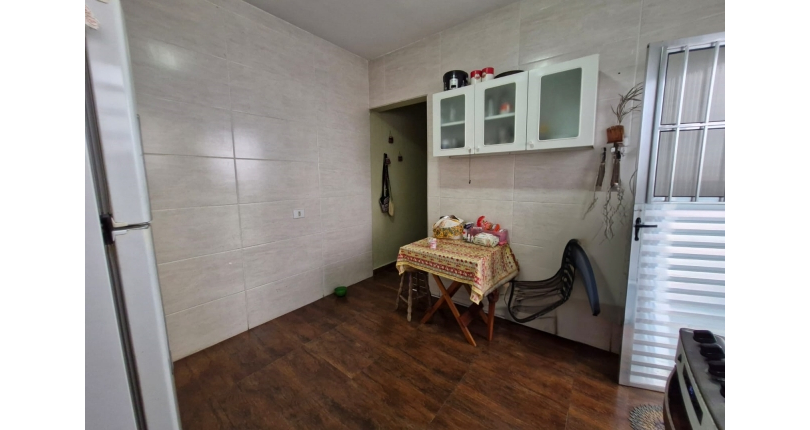 Oportunidade !!! Casa térrea à venda no Bairro do Jardim Regina na Rua Benedito Lacerda