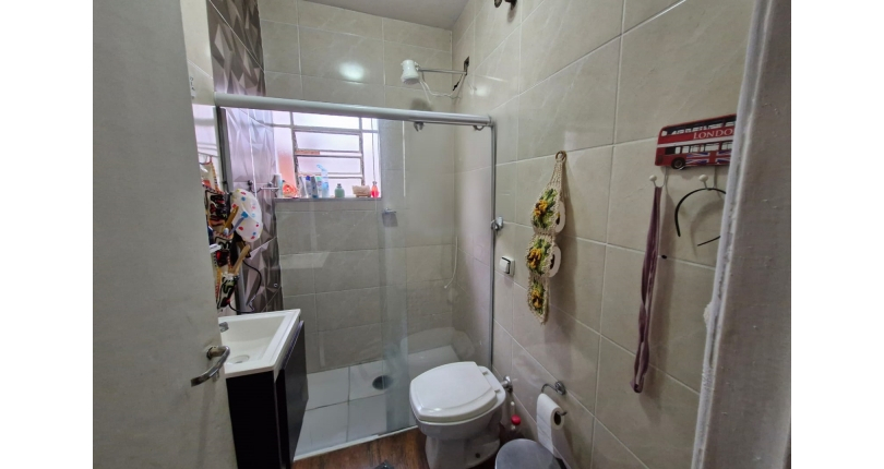 Oportunidade !!! Casa térrea à venda no Bairro do Jardim Regina na Rua Benedito Lacerda