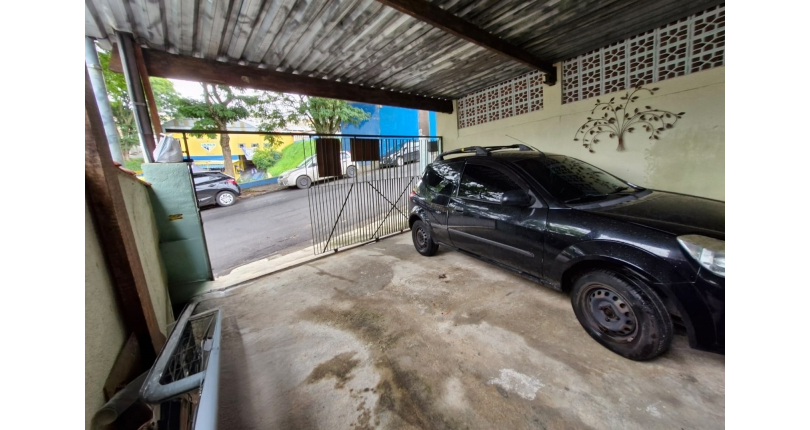 Oportunidade !!! Casa térrea à venda no Bairro do Jardim Regina na Rua Benedito Lacerda