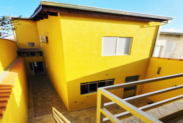 Belo Sobrado à venda no Bairro do Conjunto Residencial Vista Verde na Rua Desembargador Lauro de Souza Alves