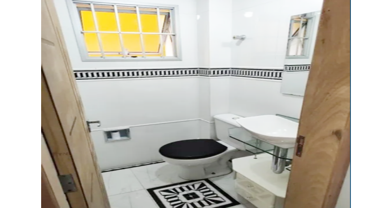 Belo Sobrado à venda no Bairro do Conjunto Residencial Vista Verde na Rua Desembargador Lauro de Souza Alves