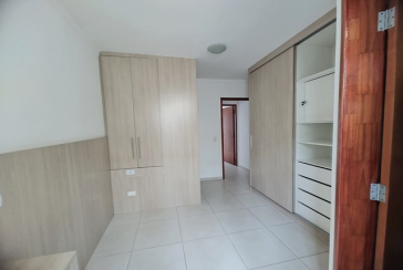  Sobrado à venda na Vila Boaçava na Rua Jurubim 335, no Condomínio Residencial Colibri, 