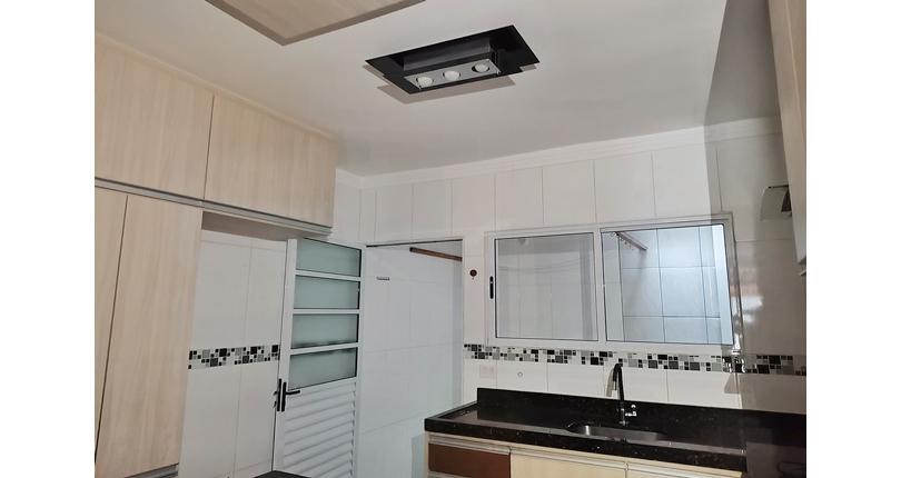  Sobrado à venda na Vila Boaçava na Rua Jurubim 335, no Condomínio Residencial Colibri, 