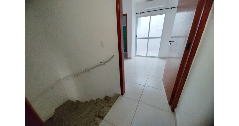  Sobrado à venda na Vila Boaçava na Rua Jurubim 335, no Condomínio Residencial Colibri, 