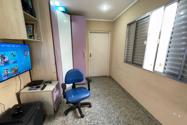 Casa térrea à venda no Bairro da Vila Clarice na Rua Major Alfredo Romão