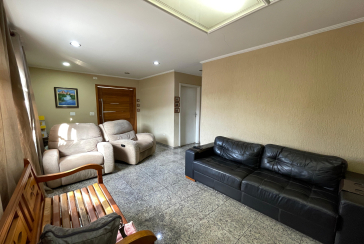 Casa térrea à venda no Bairro da Vila Clarice na Rua Major Alfredo Romão