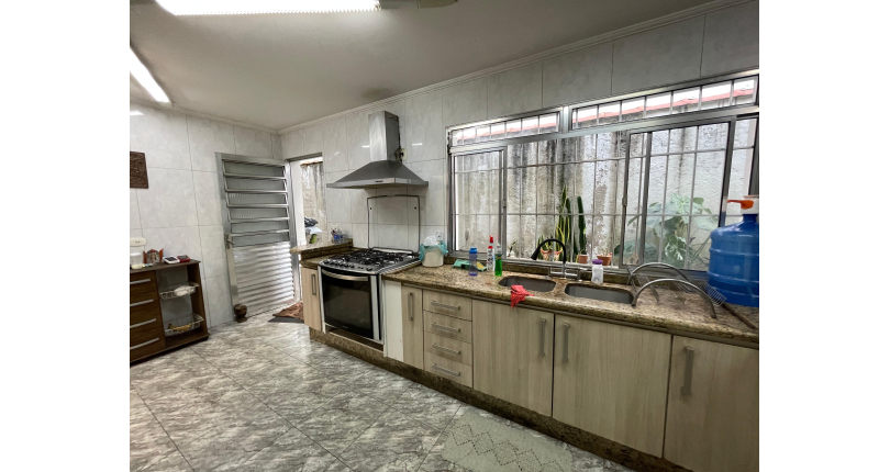 Casa térrea à venda no Bairro da Vila Clarice na Rua Major Alfredo Romão