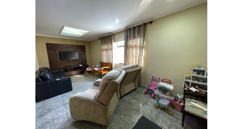 Casa térrea à venda no Bairro da Vila Clarice na Rua Major Alfredo Romão