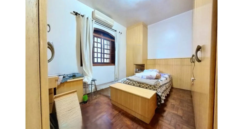 Bela Casa à venda no Bairro do City América na Avenida do Anastácio,