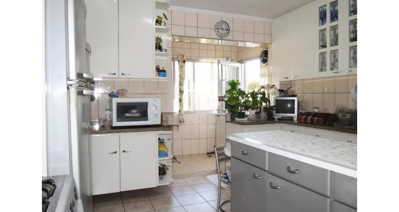 Bela Casa à venda no Bairro do City América na Avenida do Anastácio,