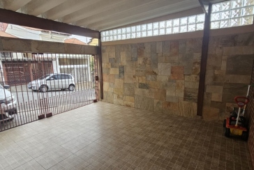 Sobrado à venda no Bairro do Conjunto Residencial Vista Verde na Rua Doutor Fernando de Oliveira Simões