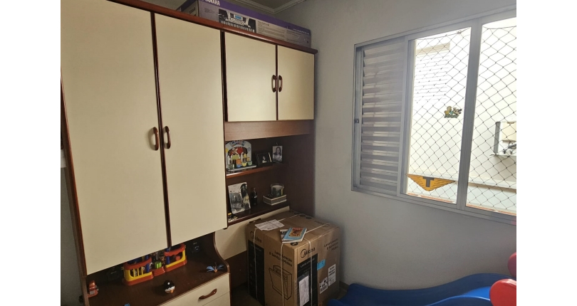 Sobrado à venda no Bairro do Conjunto Residencial Vista Verde na Rua Doutor Fernando de Oliveira Simões