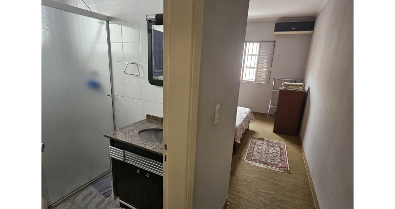 Sobrado à venda no Bairro do Conjunto Residencial Vista Verde na Rua Doutor Fernando de Oliveira Simões