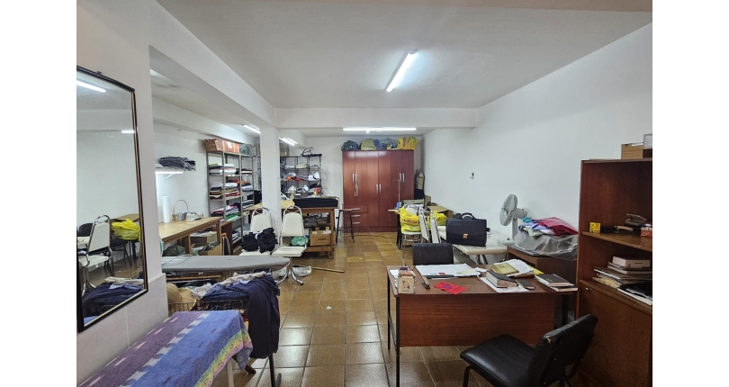 Sobrado à venda no Bairro do Conjunto Residencial Vista Verde na Rua Doutor Fernando de Oliveira Simões