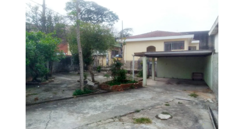 Sobrado à venda no Bairro do Jardim Líbano na Rua Professor Araújo Coelho