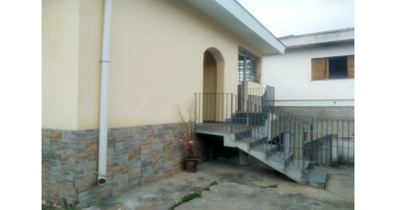 Sobrado à venda no Bairro do Jardim Líbano na Rua Professor Araújo Coelho