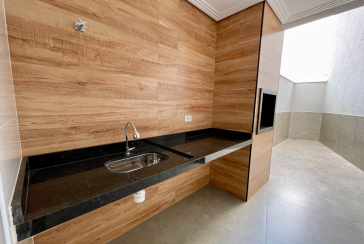  Sobrado novo à venda no Bairro do Parque São Domingos na Rua Amílcar Barbuy 