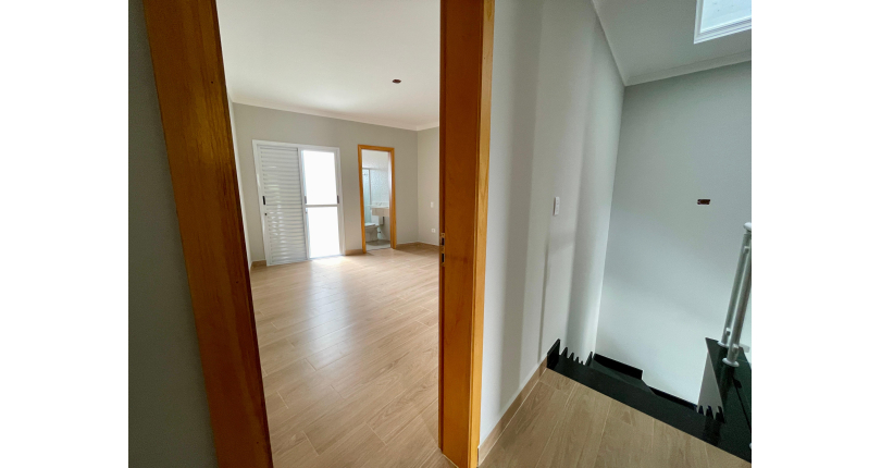  Sobrado novo à venda no Bairro do Parque São Domingos na Rua Amílcar Barbuy 