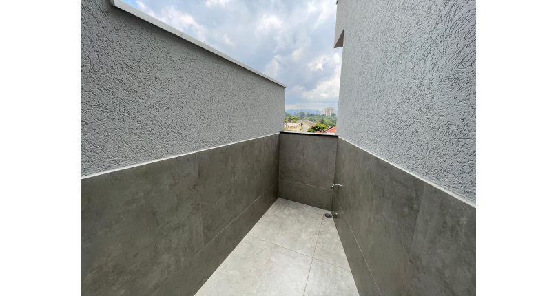  Sobrado novo à venda no Bairro do Parque São Domingos na Rua Amílcar Barbuy 