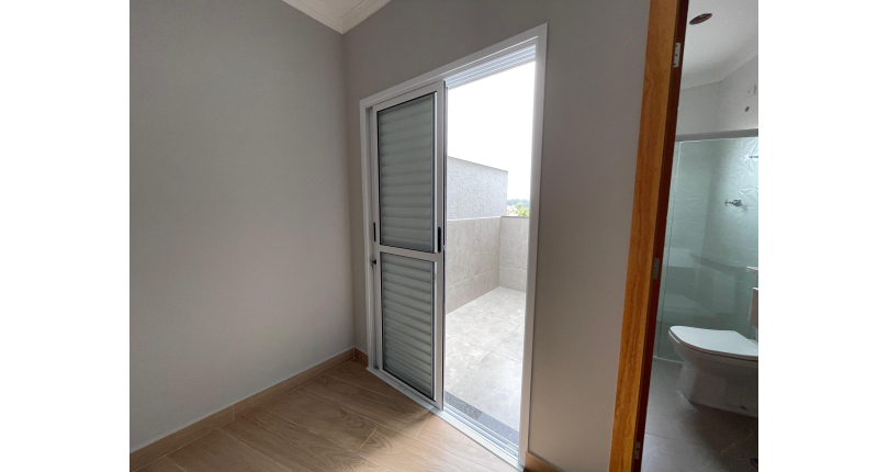  Sobrado novo à venda no Bairro do Parque São Domingos na Rua Amílcar Barbuy 