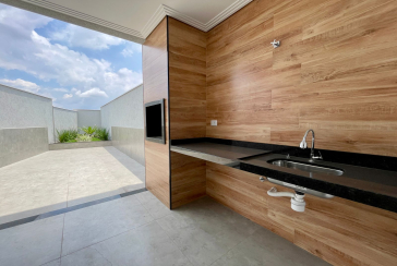  Sobrado novo à venda no Bairro do Parque São Domingos na Rua Amílcar Barbuy 82,