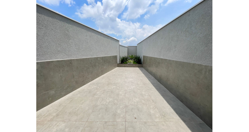  Sobrado novo à venda no Bairro do Parque São Domingos na Rua Amílcar Barbuy 82,