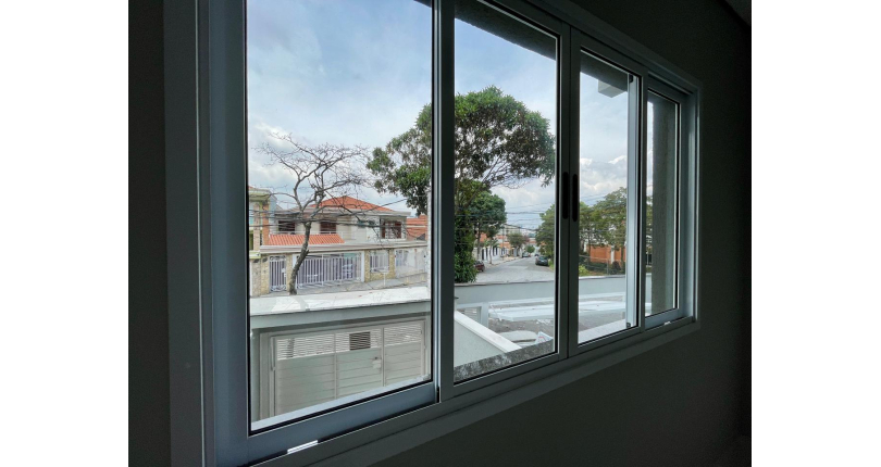  Sobrado novo à venda no Bairro do Parque São Domingos na Rua Amílcar Barbuy 82,