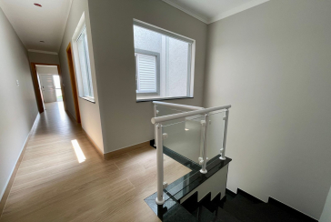 Sobrado novo à venda no Bairro do Parque São Domingos na Rua Amílcar Barbuy 81, 