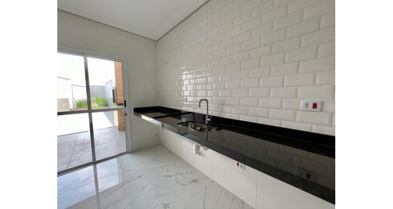 Sobrado novo à venda no Bairro do Parque São Domingos na Rua Amílcar Barbuy 81, 